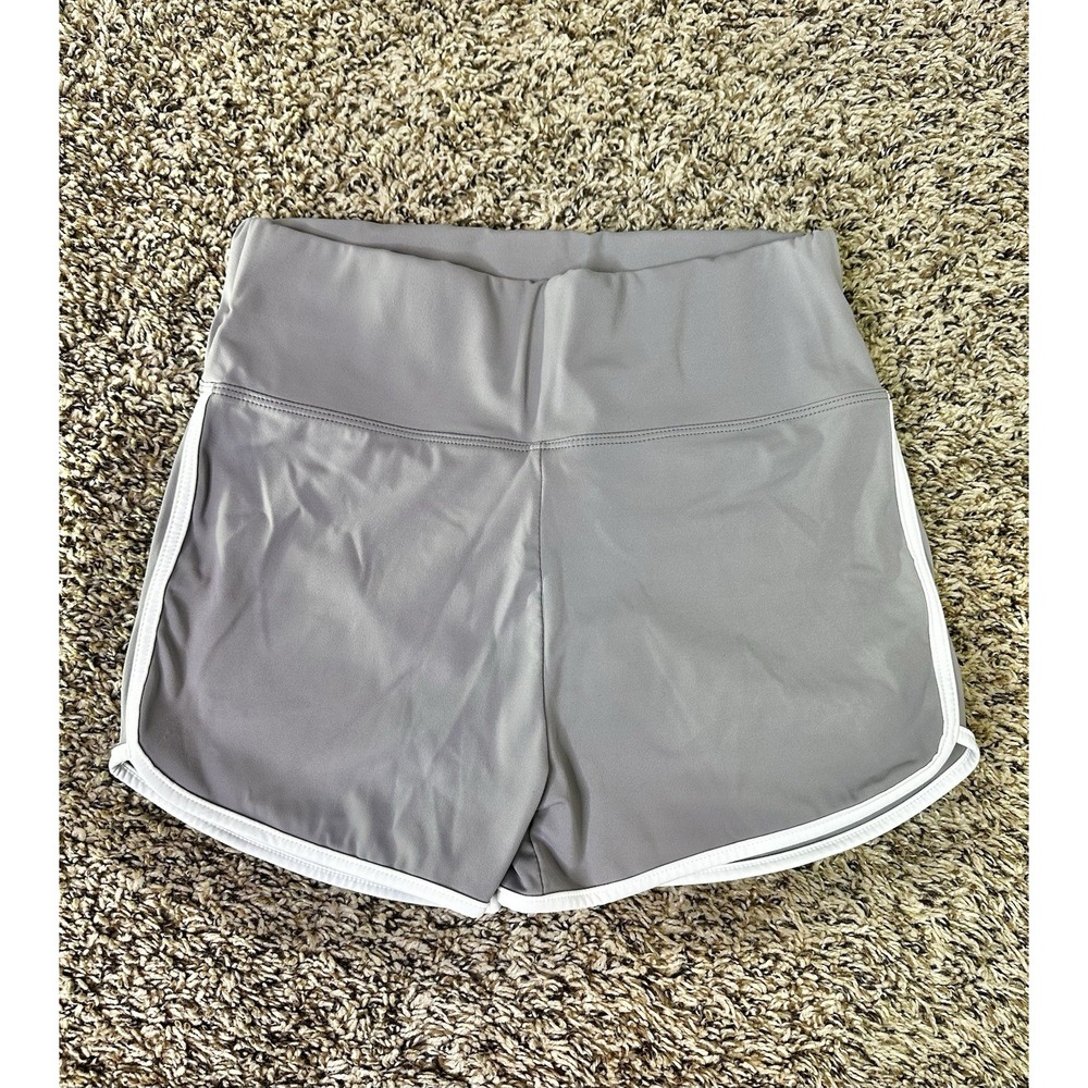 Women's Athletic Yoga Shorts Size Medium Ruched Scrunch Bum Gray White